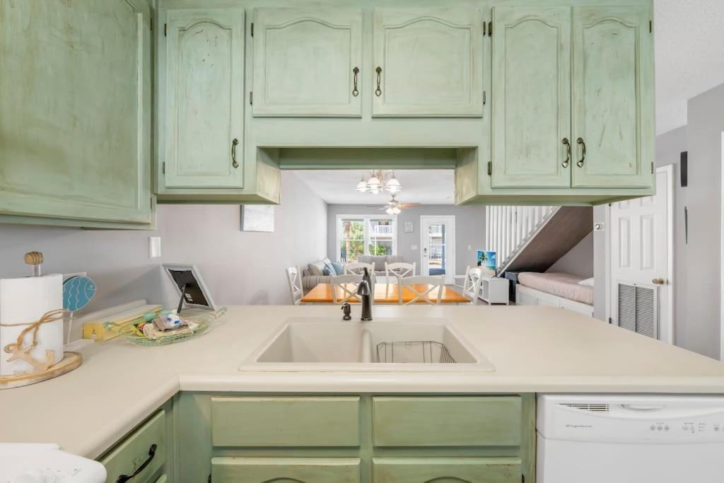 New! Steps To White Sand Beaches! Pool & Grill! 2Br 2Ba Panama City Beach Dış mekan fotoğraf